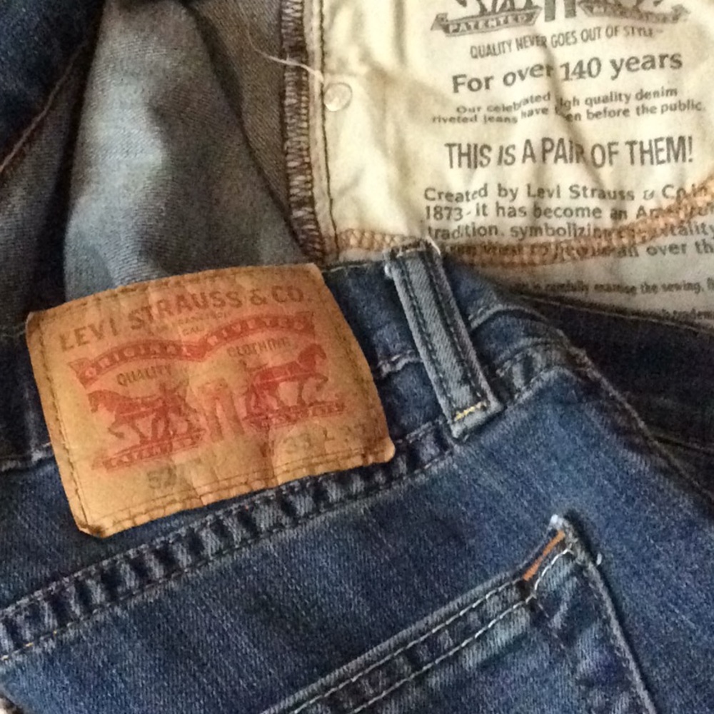 Men’s Levi 527 Jeans 33x32.